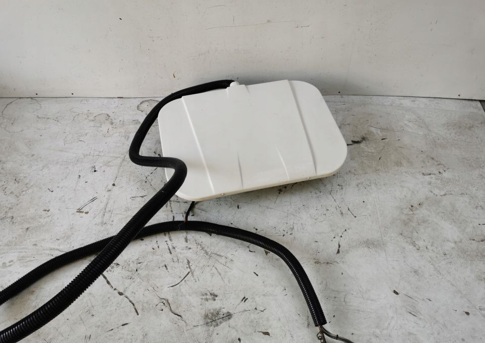 Klimatyzacja waeco sp950T sama góra - Θέρμανση/ Εξαερισμός για Φορτηγό: φωτογραφία 1 Klimatyzacja waeco sp950T sama góra - Θέρμανση/ Εξαερισμός για Φορτηγό: φωτογραφία 1