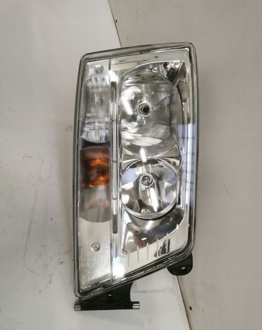 LAMPA MAN TGX TGS E6. LIFT LED RH. 81.25101-668 - Προβολέας για Φορτηγό: φωτογραφία 1 LAMPA MAN TGX TGS E6. LIFT LED RH. 81.25101-668 - Προβολέας για Φορτηγό: φωτογραφία 1