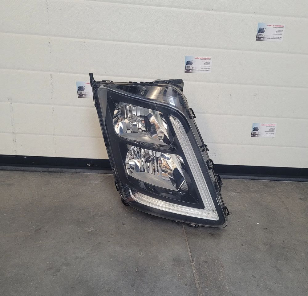 LAMPA VOLVO FMX RH ORYGINAŁ 22239057 CHWALIM116 - Φωτισμός για Φορτηγό: φωτογραφία 1 LAMPA VOLVO FMX RH ORYGINAŁ 22239057 CHWALIM116 - Φωτισμός για Φορτηγό: φωτογραφία 1