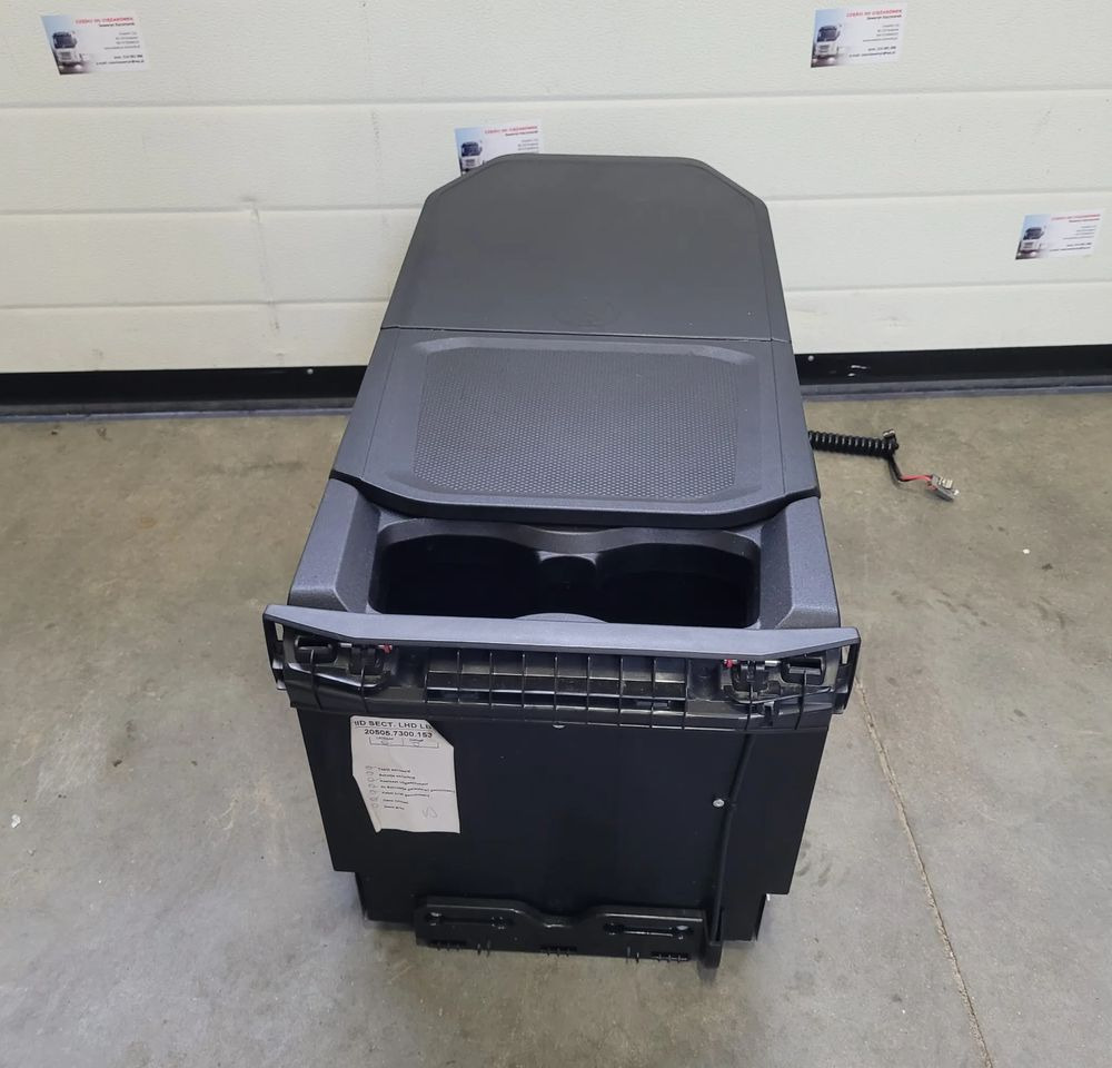 LODÓWKA DAF XG XF NM. ORYGINAŁ SPRAWNA CHWALIM116 - Αμάξωμα και εξωτερικό για Φορτηγό: φωτογραφία 1 LODÓWKA DAF XG XF NM. ORYGINAŁ SPRAWNA CHWALIM116 - Αμάξωμα και εξωτερικό για Φορτηγό: φωτογραφία 1