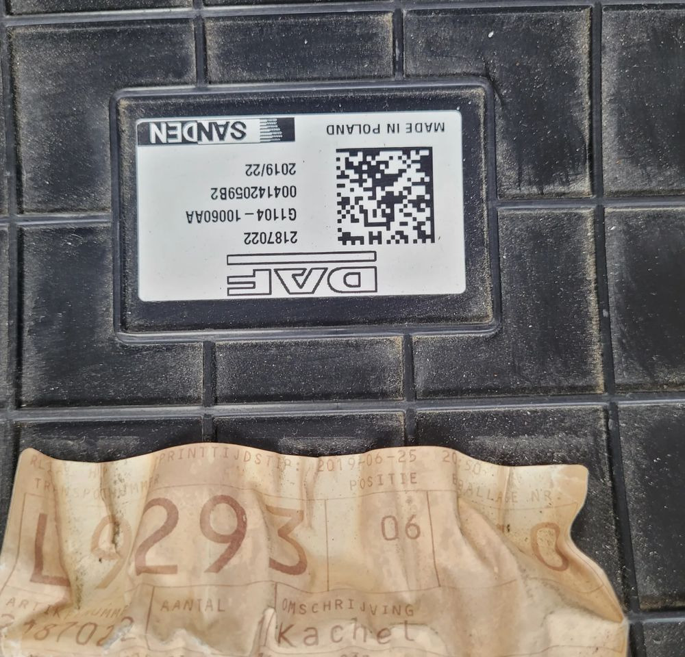 NAGRZEWNICA DAF XF LIFT ORYGINAŁ 2255994 2187022 SPRAWNA CHWALIM116 - Θέρμανση/ Εξαερισμός για Φορτηγό: φωτογραφία 3 NAGRZEWNICA DAF XF LIFT ORYGINAŁ 2255994 2187022 SPRAWNA CHWALIM116 - Θέρμανση/ Εξαερισμός για Φορτηγό: φωτογραφία 3
