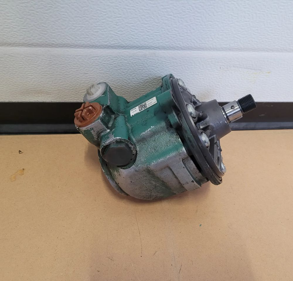 POMPA WSPOMAGANIA VOLVO FH4 OM 22204184 CHWALIM116 - Αντλία υδραυλικού τιμονιού για Φορτηγό: φωτογραφία 1 POMPA WSPOMAGANIA VOLVO FH4 OM 22204184 CHWALIM116 - Αντλία υδραυλικού τιμονιού για Φορτηγό: φωτογραφία 1