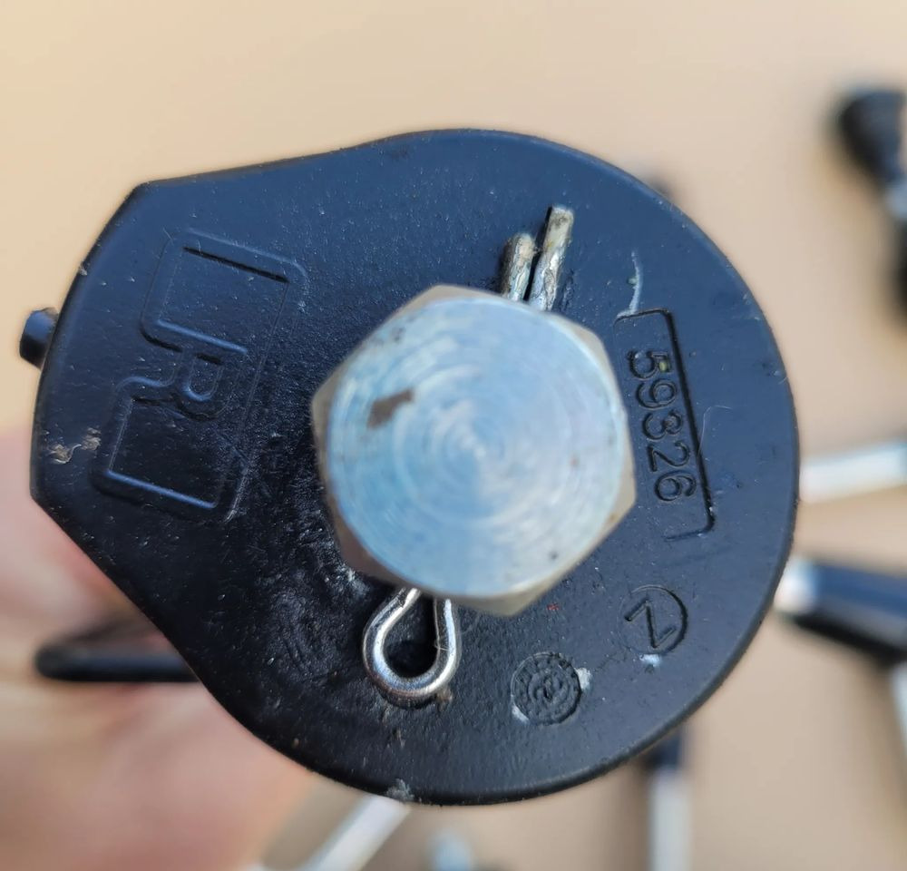 RĄCZKA DO ZACZEPU ROCKINGER NOWY ORYGINAŁ CHWALIM116 - Αμάξωμα και εξωτερικό για Φορτηγό: φωτογραφία 2 RĄCZKA DO ZACZEPU ROCKINGER NOWY ORYGINAŁ CHWALIM116 - Αμάξωμα και εξωτερικό για Φορτηγό: φωτογραφία 2