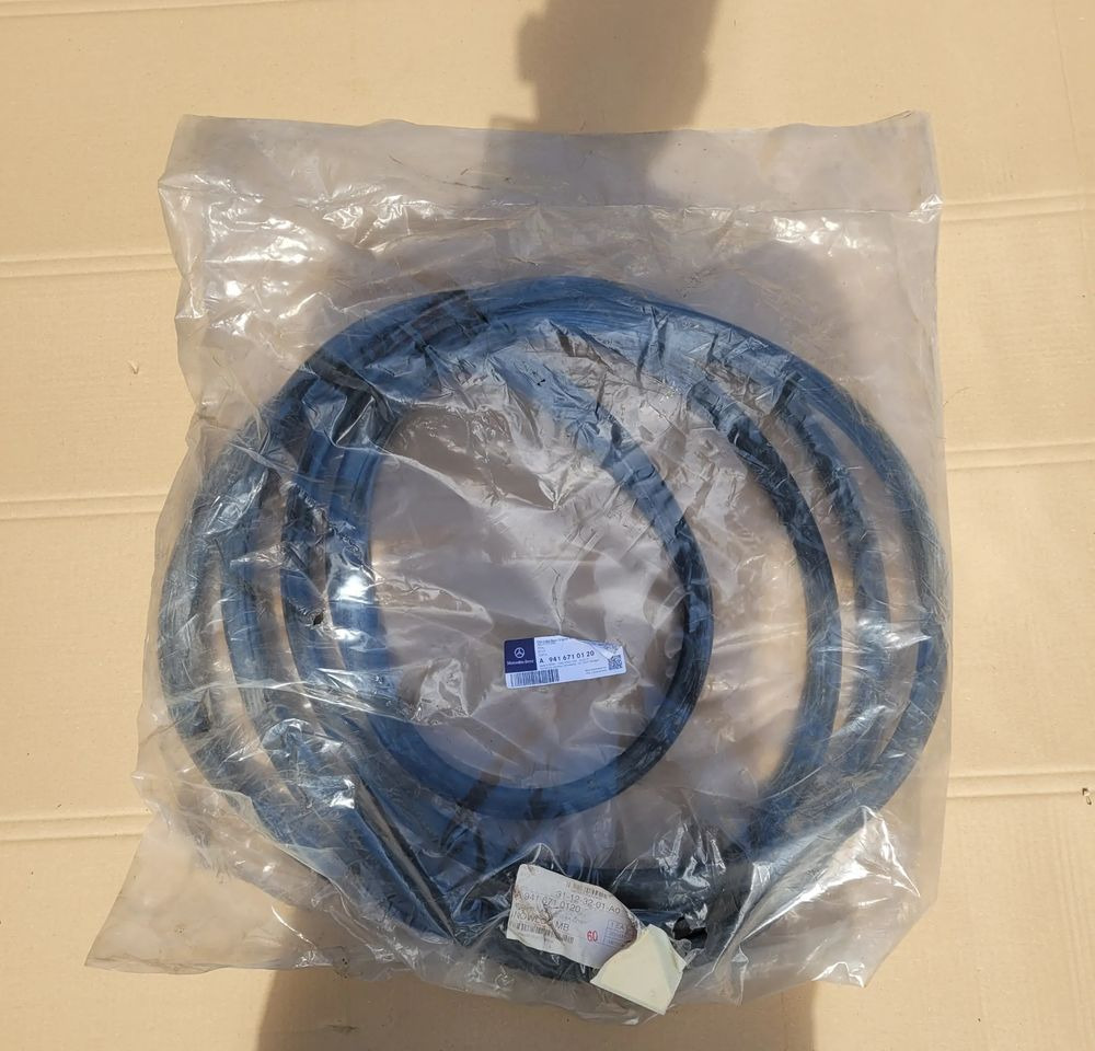 USZCZELKA SZYBY MERCEDES ACTROS MP3 NOWY ORYGINAŁ A9416710120 CHWALIM116 - Παράθυρο και ανταλλακτικά για Φορτηγό: φωτογραφία 1 USZCZELKA SZYBY MERCEDES ACTROS MP3 NOWY ORYGINAŁ A9416710120 CHWALIM116 - Παράθυρο και ανταλλακτικά για Φορτηγό: φωτογραφία 1