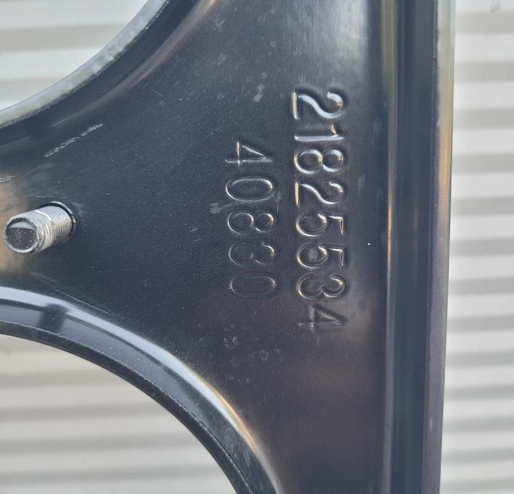 WAZMOCNIENIE POPRZECZNICA VOLVO FH4 FH5 NOWY ORYGINAŁ 21825534 - Αμάξωμα και εξωτερικό για Φορτηγό: φωτογραφία 3 WAZMOCNIENIE POPRZECZNICA VOLVO FH4 FH5 NOWY ORYGINAŁ 21825534 - Αμάξωμα και εξωτερικό για Φορτηγό: φωτογραφία 3