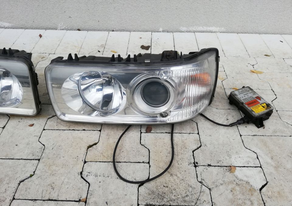 XENONY KOMPLET DAF XF 105 ORYGINAŁ - Προβολέας για Φορτηγό: φωτογραφία 2 XENONY KOMPLET DAF XF 105 ORYGINAŁ - Προβολέας για Φορτηγό: φωτογραφία 2