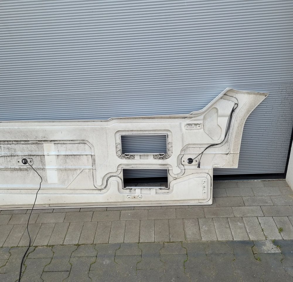 ZABUDOWA MIEDZYOSIOWA DAF XG ORYGINAŁ LH NIE MALOWANY - Αμάξωμα και εξωτερικό για Φορτηγό: φωτογραφία 4 ZABUDOWA MIEDZYOSIOWA DAF XG ORYGINAŁ LH NIE MALOWANY - Αμάξωμα και εξωτερικό για Φορτηγό: φωτογραφία 4