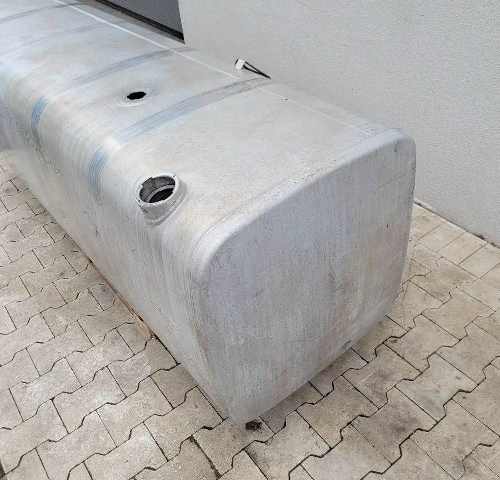 ZBIORNIK PALIWA DAF XF 1000L 225X70X70CM. - Ρεζερβουάρ καυσίμου για Φορτηγό: φωτογραφία 2 ZBIORNIK PALIWA DAF XF 1000L 225X70X70CM. - Ρεζερβουάρ καυσίμου για Φορτηγό: φωτογραφία 2