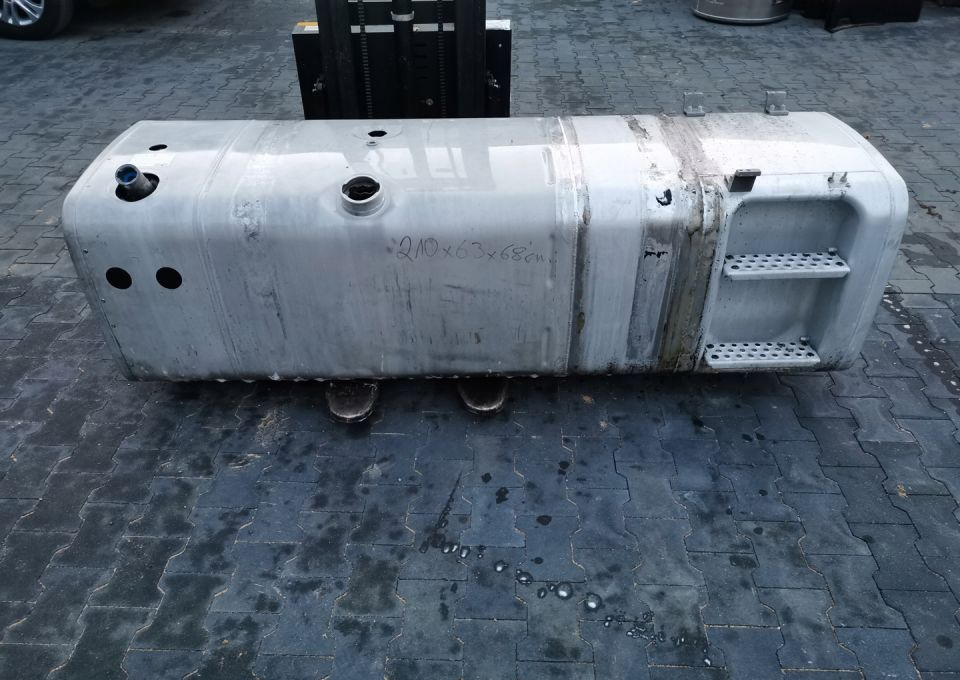 ZBIORNIK PALIWA MAN TGX TGS 210X63X68 AB/D - Ρεζερβουάρ καυσίμου για Φορτηγό: φωτογραφία 1 ZBIORNIK PALIWA MAN TGX TGS 210X63X68 AB/D - Ρεζερβουάρ καυσίμου για Φορτηγό: φωτογραφία 1