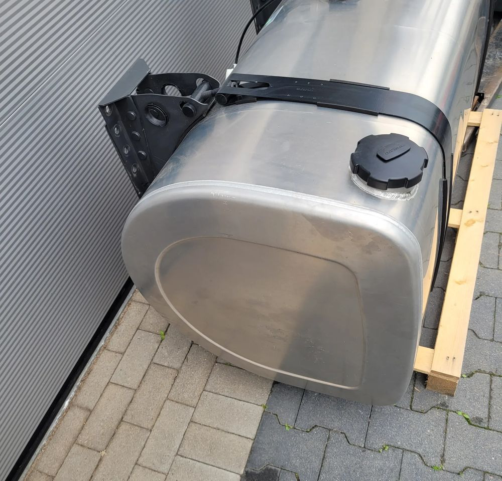 ZBIORNIK PALIWA VOLVO FH4 FH5 GAMA 140X70X70CM 21516453 570L CHWALIM116 - Ρεζερβουάρ καυσίμου για Φορτηγό: φωτογραφία 2 ZBIORNIK PALIWA VOLVO FH4 FH5 GAMA 140X70X70CM 21516453 570L CHWALIM116 - Ρεζερβουάρ καυσίμου για Φορτηγό: φωτογραφία 2