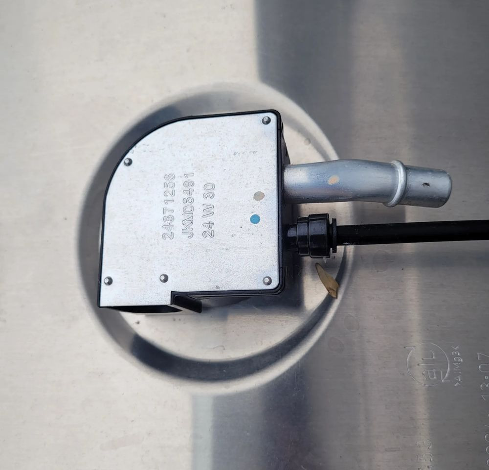 ZBIORNIK PALIWA VOLVO FH4 FH5 GAMA 140X70X70CM 21516453 570L CHWALIM116 - Ρεζερβουάρ καυσίμου για Φορτηγό: φωτογραφία 4 ZBIORNIK PALIWA VOLVO FH4 FH5 GAMA 140X70X70CM 21516453 570L CHWALIM116 - Ρεζερβουάρ καυσίμου για Φορτηγό: φωτογραφία 4