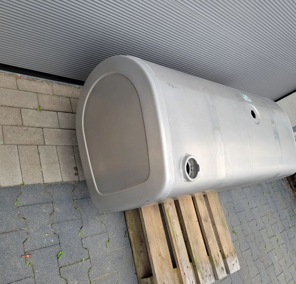 ZBIORNIK PALIWA VOLVO FH4 FH5 GAMA 150X55X68 CM 475L 22038784 CHWALIM116 - Ρεζερβουάρ καυσίμου για Φορτηγό: φωτογραφία 2 ZBIORNIK PALIWA VOLVO FH4 FH5 GAMA 150X55X68 CM 475L 22038784 CHWALIM116 - Ρεζερβουάρ καυσίμου για Φορτηγό: φωτογραφία 2