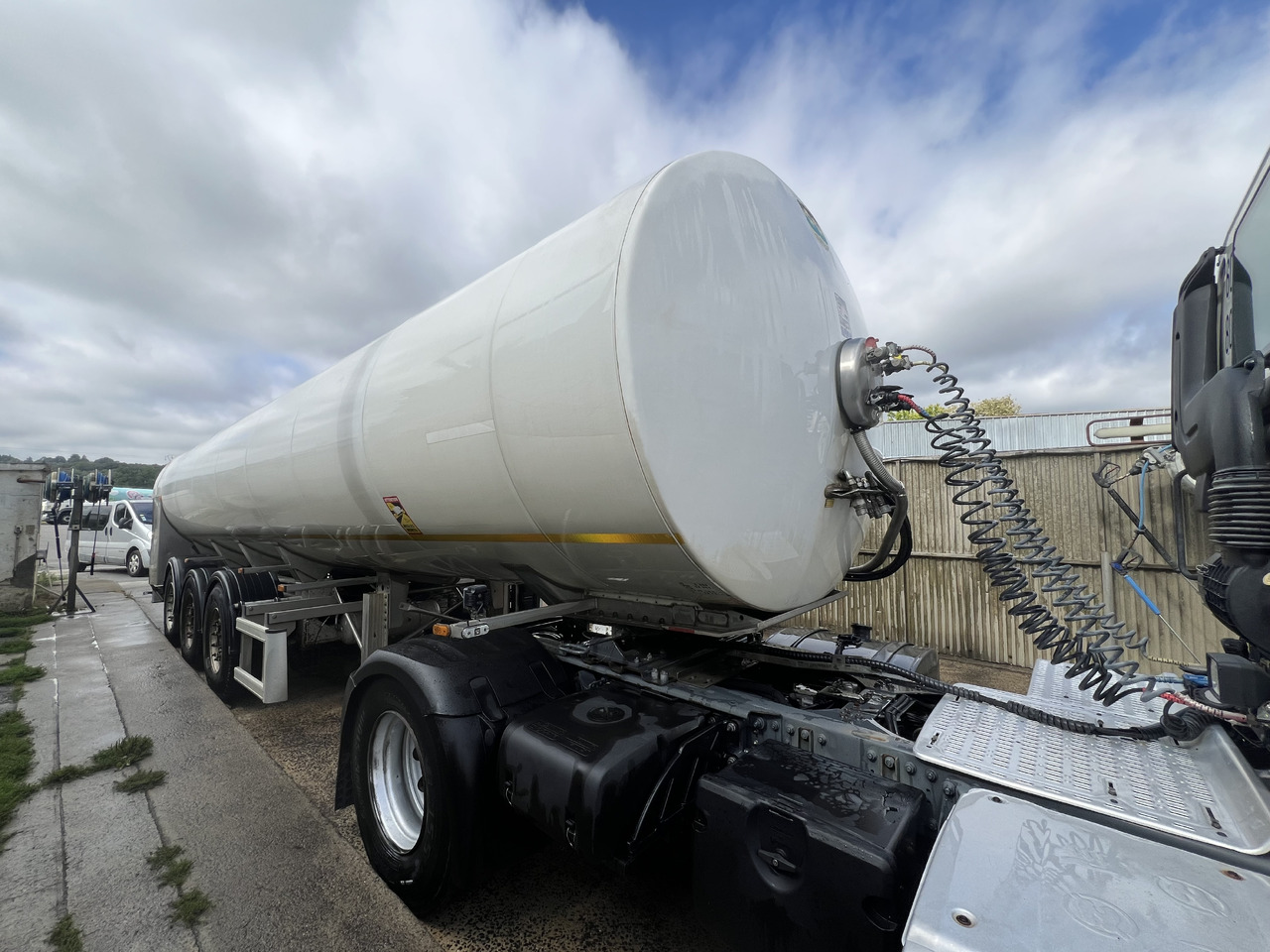 Maisonneue  - Επικαθήμενο βυτίο: φωτογραφία 4 Maisonneue  - Επικαθήμενο βυτίο: φωτογραφία 4