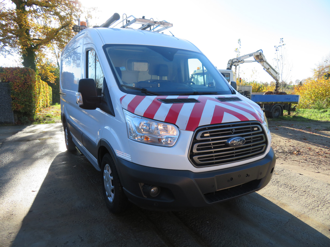 Ford Transit 2.0TDCi - L2H2 - Βαν: φωτογραφία 1 Ford Transit 2.0TDCi - L2H2 - Βαν: φωτογραφία 1