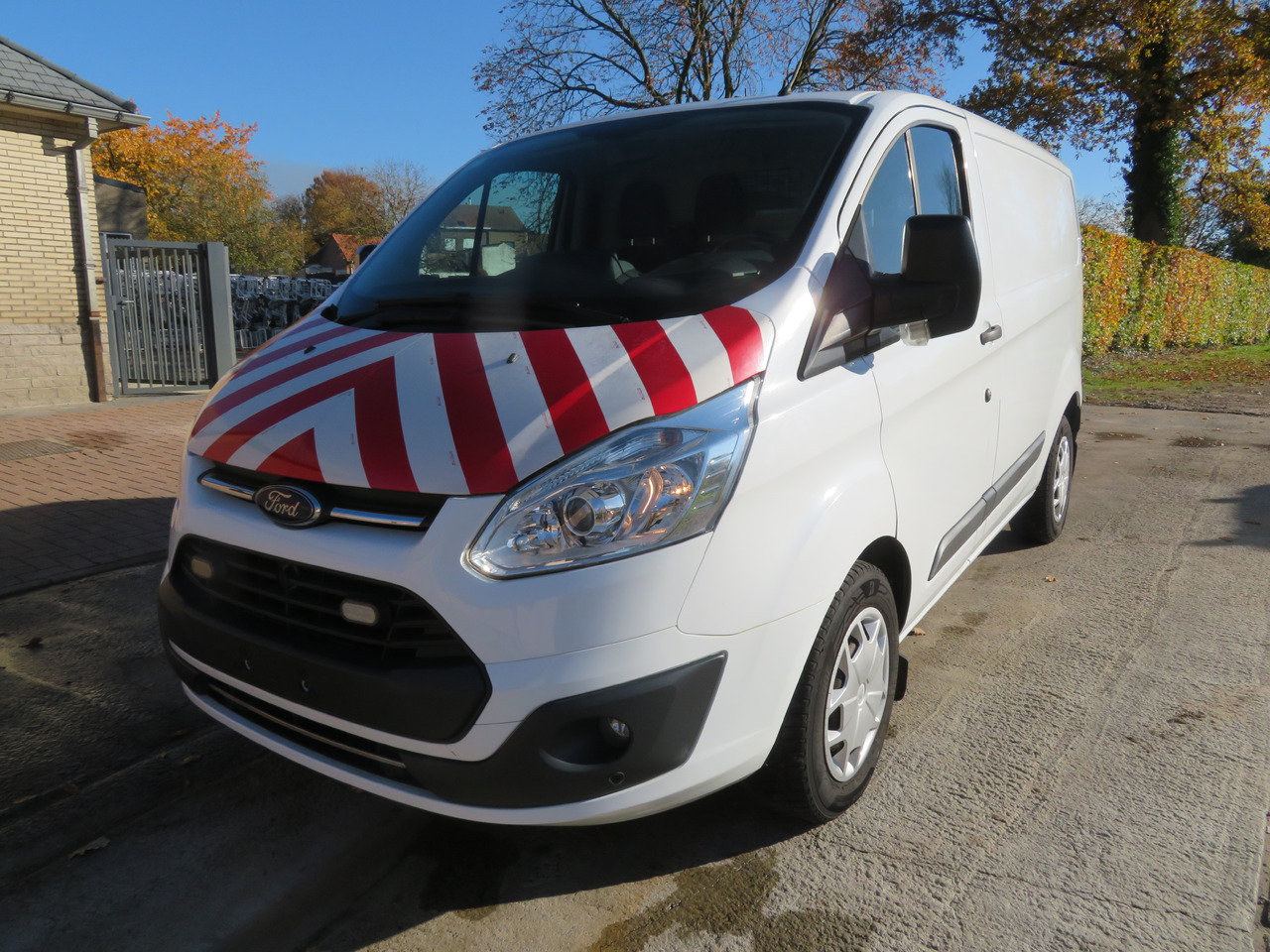 Ford Transit Custom 2.0tdci - Μικρό βαν: φωτογραφία 3 Ford Transit Custom 2.0tdci - Μικρό βαν: φωτογραφία 3