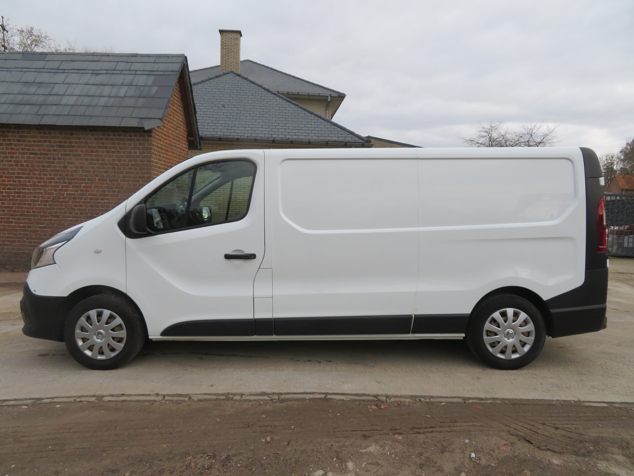 Renault Trafic 1.6dCi Grand Confort - L2H1 - Μικρό βαν: φωτογραφία 4 Renault Trafic 1.6dCi Grand Confort - L2H1 - Μικρό βαν: φωτογραφία 4