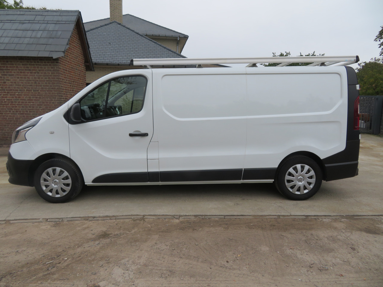 Renault Trafic 1.6dCi Grand Confort - L2H1 - Μικρό βαν: φωτογραφία 4 Renault Trafic 1.6dCi Grand Confort - L2H1 - Μικρό βαν: φωτογραφία 4