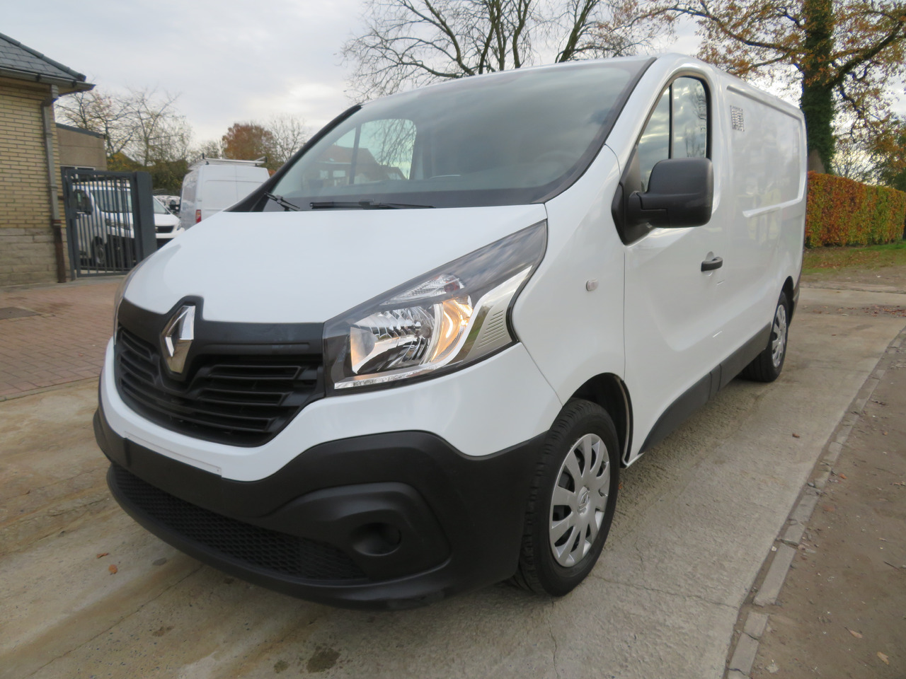 Renault Trafic 1.6dCi L1H1 - Μικρό βαν: φωτογραφία 3 Renault Trafic 1.6dCi L1H1 - Μικρό βαν: φωτογραφία 3