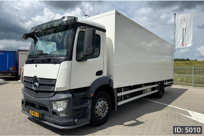 Mercedes-Benz Antos 1824 Day Cab, Euro 6, / Cargolift 2500KG - Φορτηγό κόφα: φωτογραφία 1 Mercedes-Benz Antos 1824 Day Cab, Euro 6, / Cargolift 2500KG - Φορτηγό κόφα: φωτογραφία 1