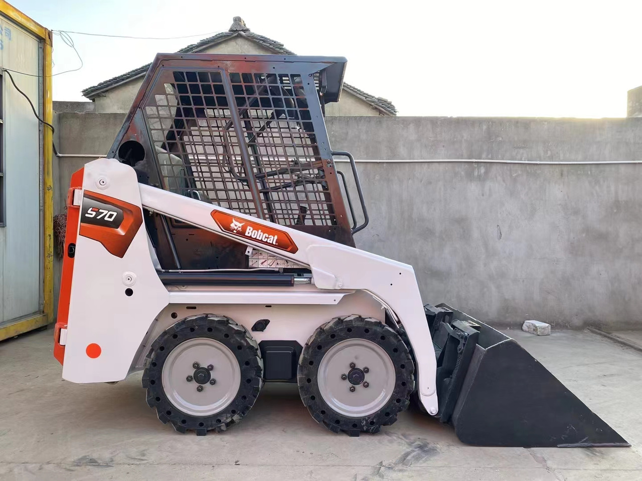 BOBCAT Skid Steer Loader S70 - Φορτωτής πλάγιας ολίσθησης: φωτογραφία 1 BOBCAT Skid Steer Loader S70 - Φορτωτής πλάγιας ολίσθησης: φωτογραφία 1
