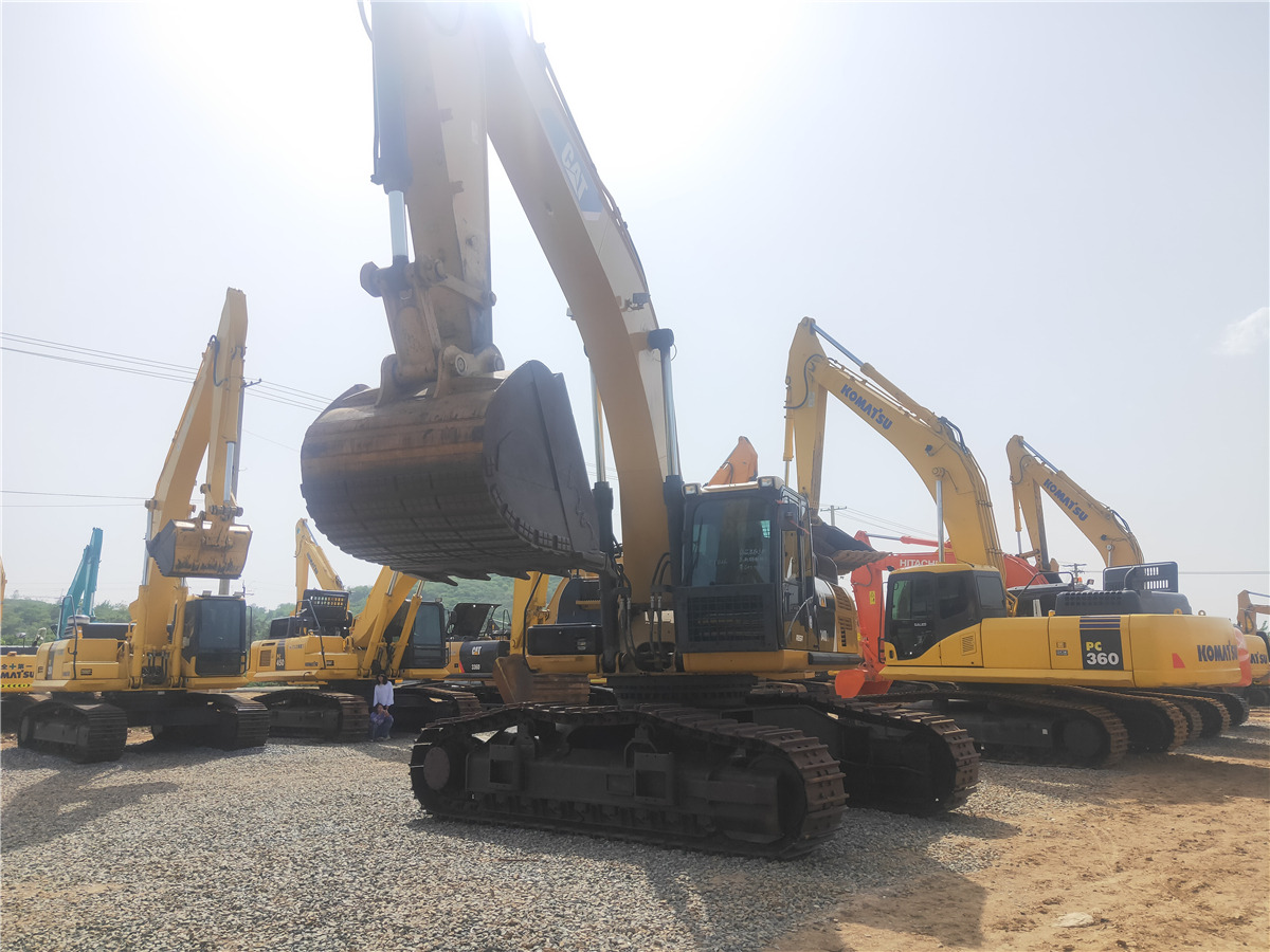 Leasing CATERPILLAR Crawler Excavator 340D CATERPILLAR Crawler Excavator 340D: φωτογραφία 9