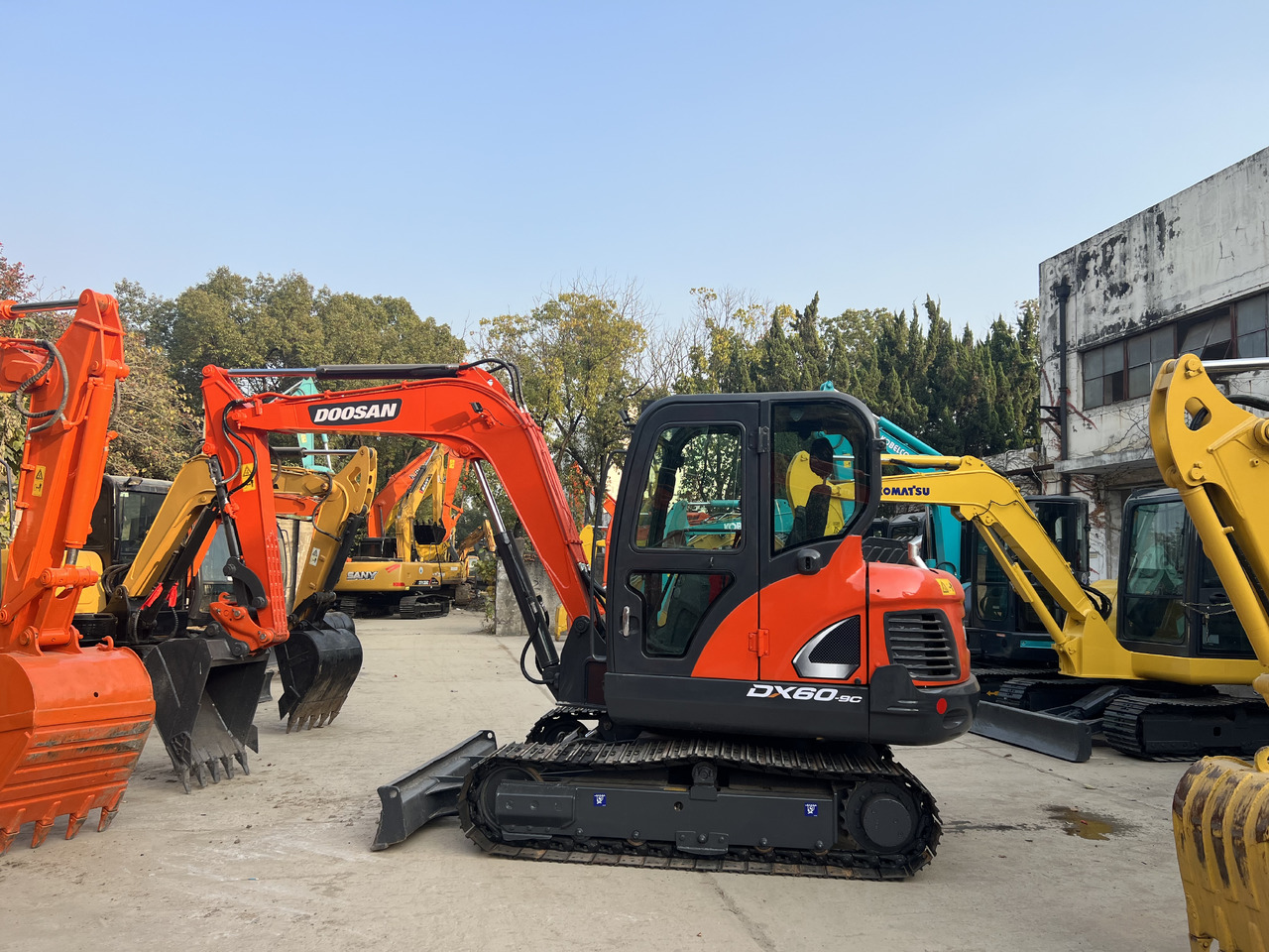 DOOSAN DX 60 Mini excavator - Μίνι εκσκαφέας: φωτογραφία 1 DOOSAN DX 60 Mini excavator - Μίνι εκσκαφέας: φωτογραφία 1