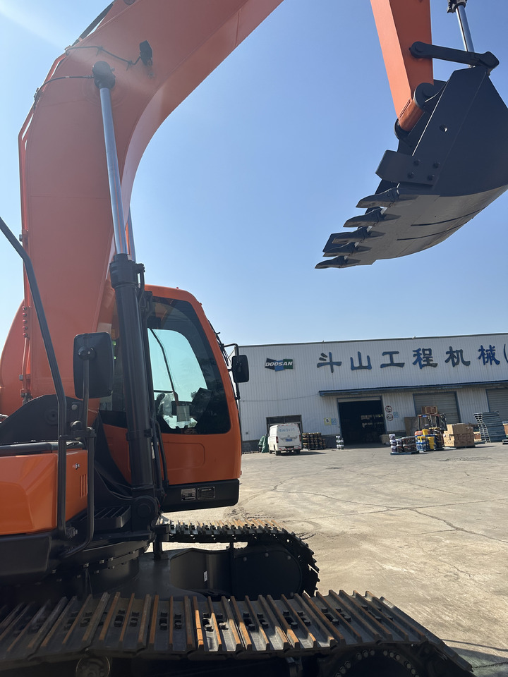Καινούριο Ερπυστριοφόρος εκσκαφέας DOOSAN DX205  Crawler excavator Good condition: φωτογραφία 6