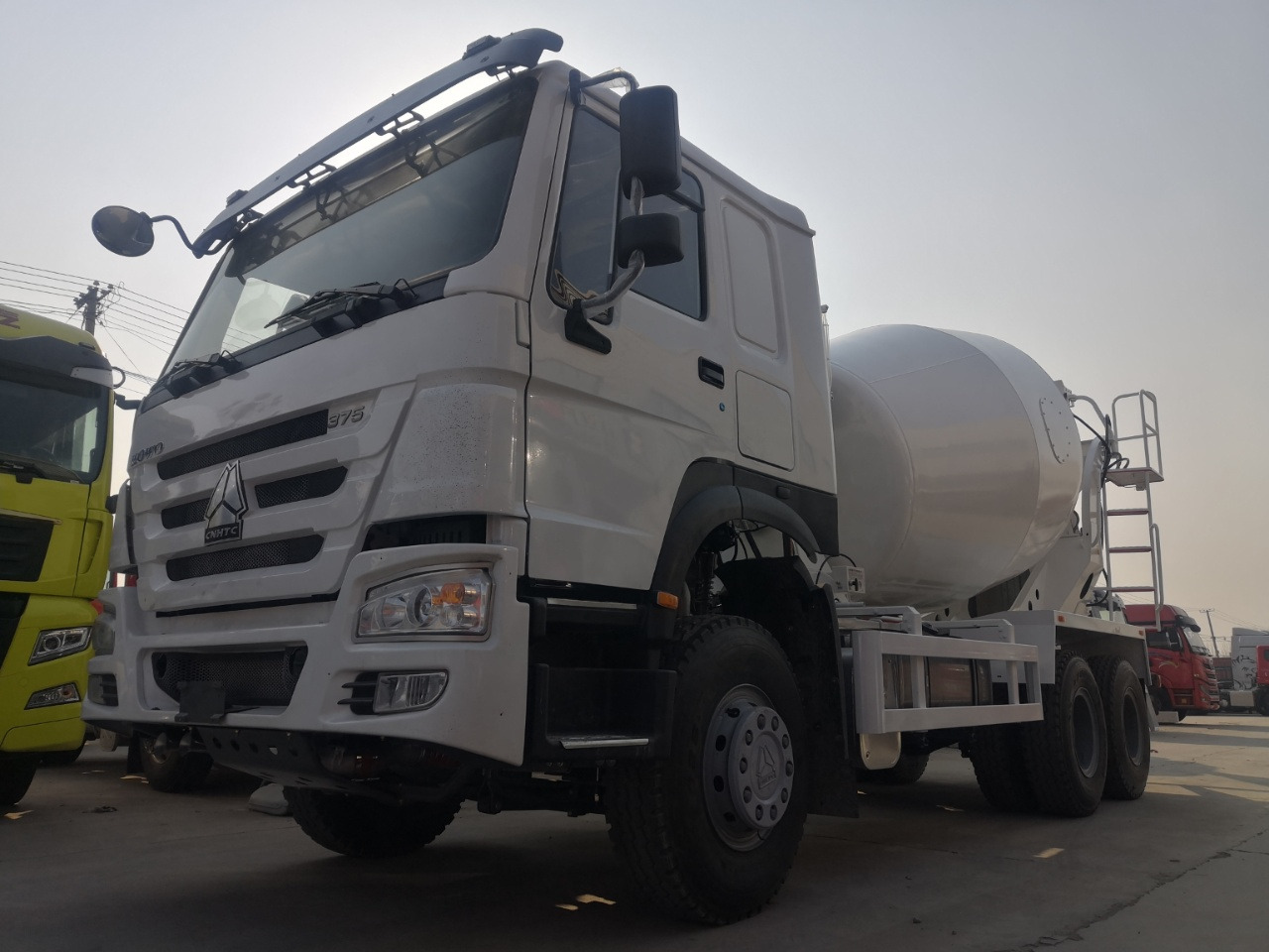 HOWO 10Cube Cement Mixer Truck 6*4 Click Here for Discount - Μπετονιέρα φορτηγό: φωτογραφία 2 HOWO 10Cube Cement Mixer Truck 6*4 Click Here for Discount - Μπετονιέρα φορτηγό: φωτογραφία 2