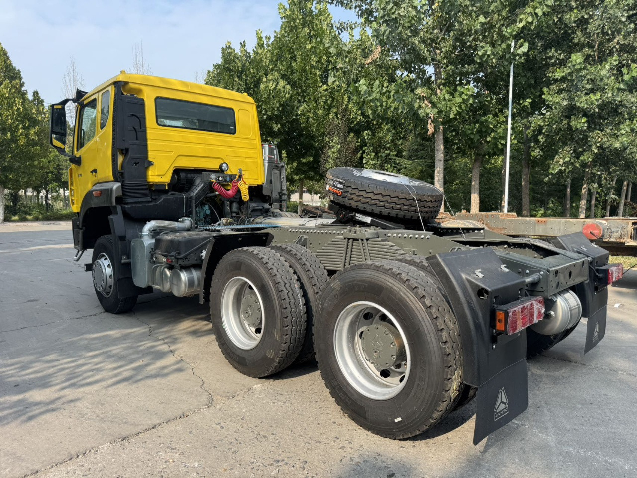HOWO 371 HP Dump Truck Click Here for Discount - Τράκτορας: φωτογραφία 4 HOWO 371 HP Dump Truck Click Here for Discount - Τράκτορας: φωτογραφία 4