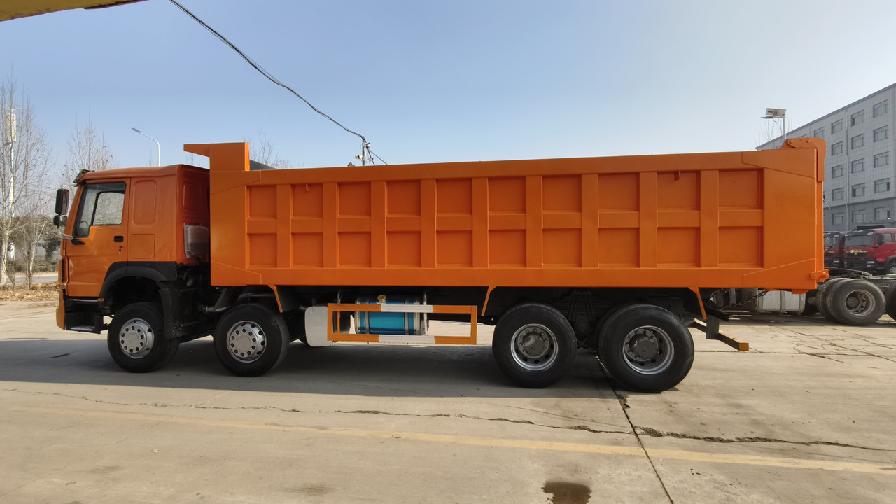 HOWO 8x4 Dump Truck Right-Hand Drive Click for Discount - Φορτηγό ανατρεπόμενο: φωτογραφία 5 HOWO 8x4 Dump Truck Right-Hand Drive Click for Discount - Φορτηγό ανατρεπόμενο: φωτογραφία 5