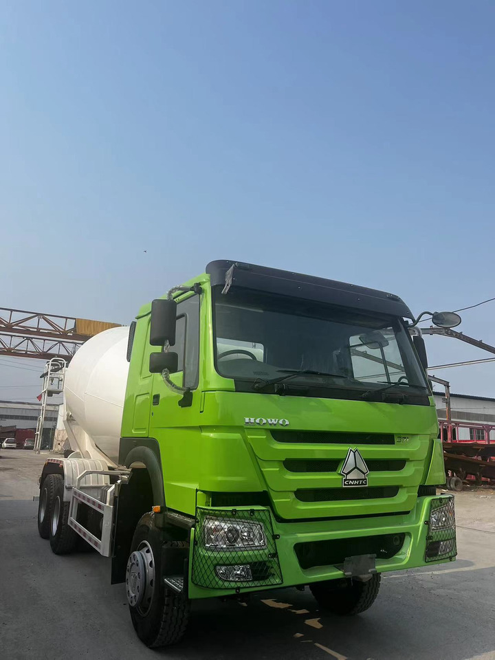 HOWO Cement Mixer Truck 6*4 - Μπετονιέρα φορτηγό: φωτογραφία 3 HOWO Cement Mixer Truck 6*4 - Μπετονιέρα φορτηγό: φωτογραφία 3