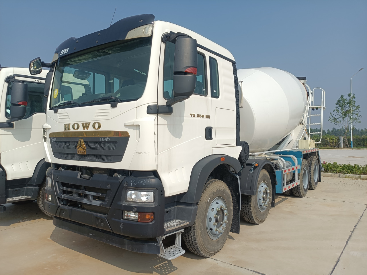 HOWO TX350 Cement Mixer Truck - Μπετονιέρα φορτηγό: φωτογραφία 1 HOWO TX350 Cement Mixer Truck - Μπετονιέρα φορτηγό: φωτογραφία 1