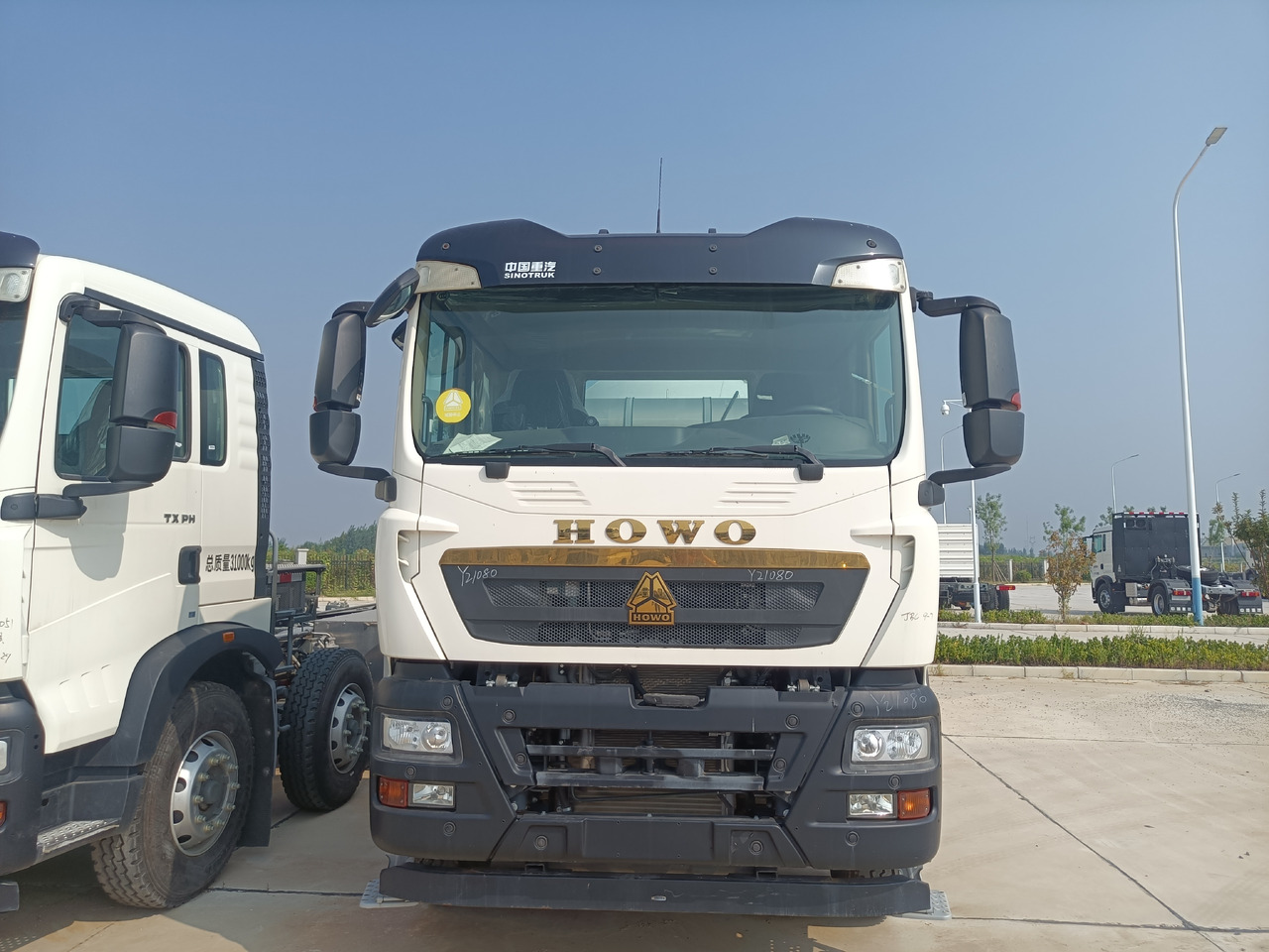 HOWO TX350 Cement Mixer Truck - Μπετονιέρα φορτηγό: φωτογραφία 3 HOWO TX350 Cement Mixer Truck - Μπετονιέρα φορτηγό: φωτογραφία 3