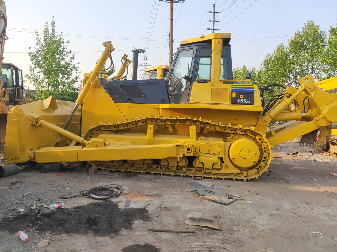 KOMATSU D155AX-5 - Μπουλντόζα: φωτογραφία 2 KOMATSU D155AX-5 - Μπουλντόζα: φωτογραφία 2