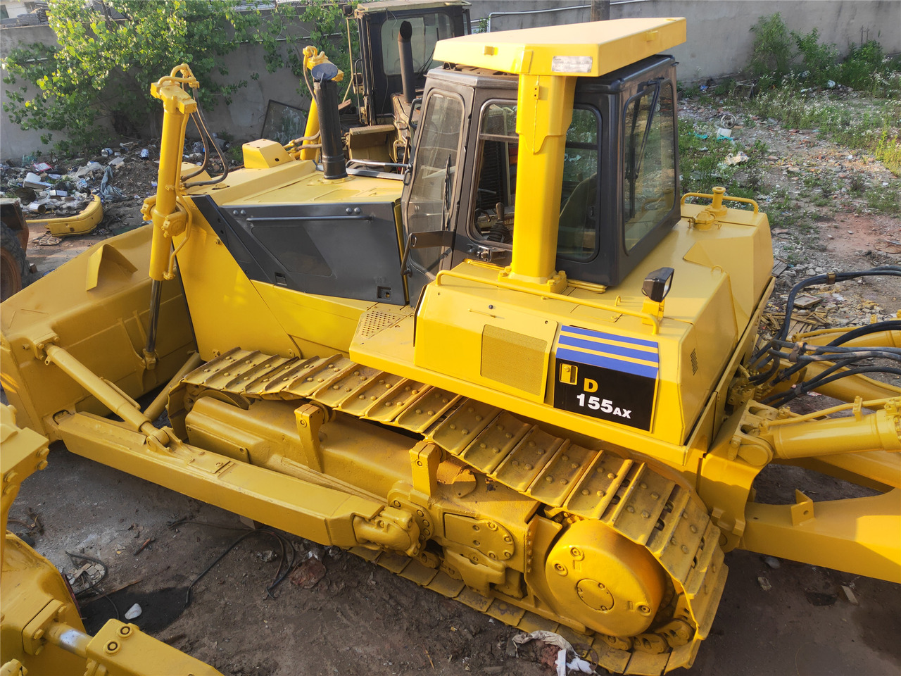 KOMATSU D155AX-5 - Μπουλντόζα: φωτογραφία 1 KOMATSU D155AX-5 - Μπουλντόζα: φωτογραφία 1