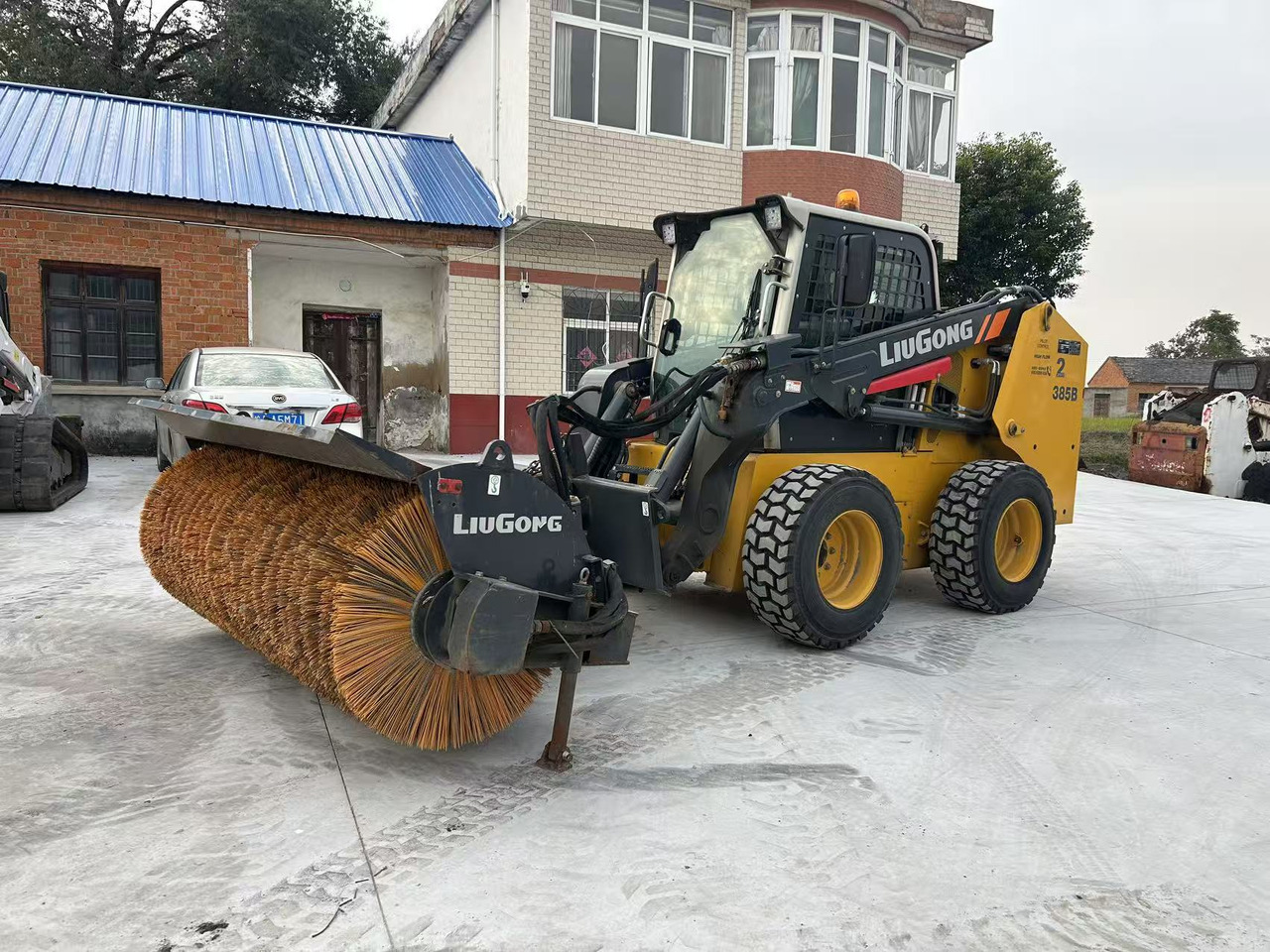 Liugong 385B Skid Steer Loader Click for Discount - Φορτωτής πλάγιας ολίσθησης: φωτογραφία 1 Liugong 385B Skid Steer Loader Click for Discount - Φορτωτής πλάγιας ολίσθησης: φωτογραφία 1