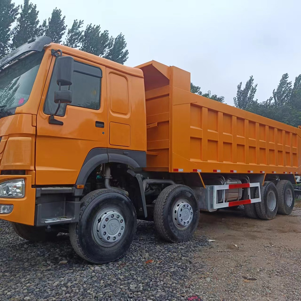 SINOTRUK 8x4 HOWO Dump Truck Click for Discount - Φορτηγό ανατρεπόμενο: φωτογραφία 3 SINOTRUK 8x4 HOWO Dump Truck Click for Discount - Φορτηγό ανατρεπόμενο: φωτογραφία 3