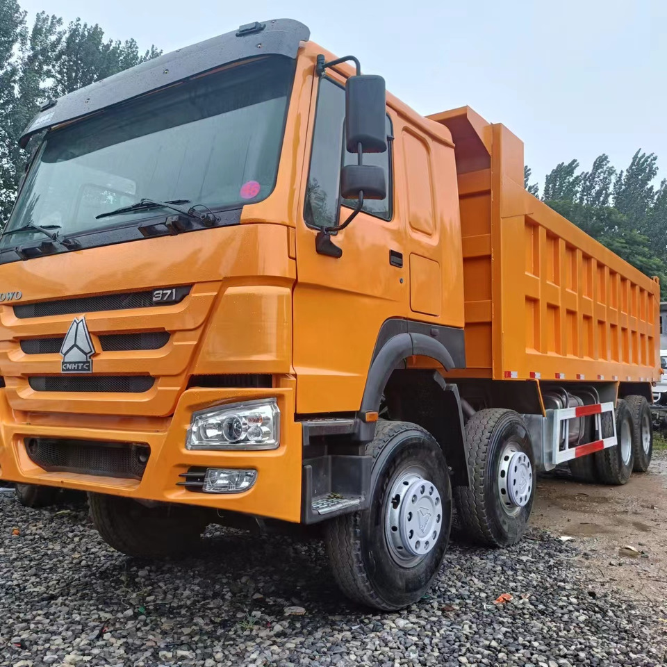 SINOTRUK 8x4 HOWO Dump Truck Click for Discount - Φορτηγό ανατρεπόμενο: φωτογραφία 1 SINOTRUK 8x4 HOWO Dump Truck Click for Discount - Φορτηγό ανατρεπόμενο: φωτογραφία 1
