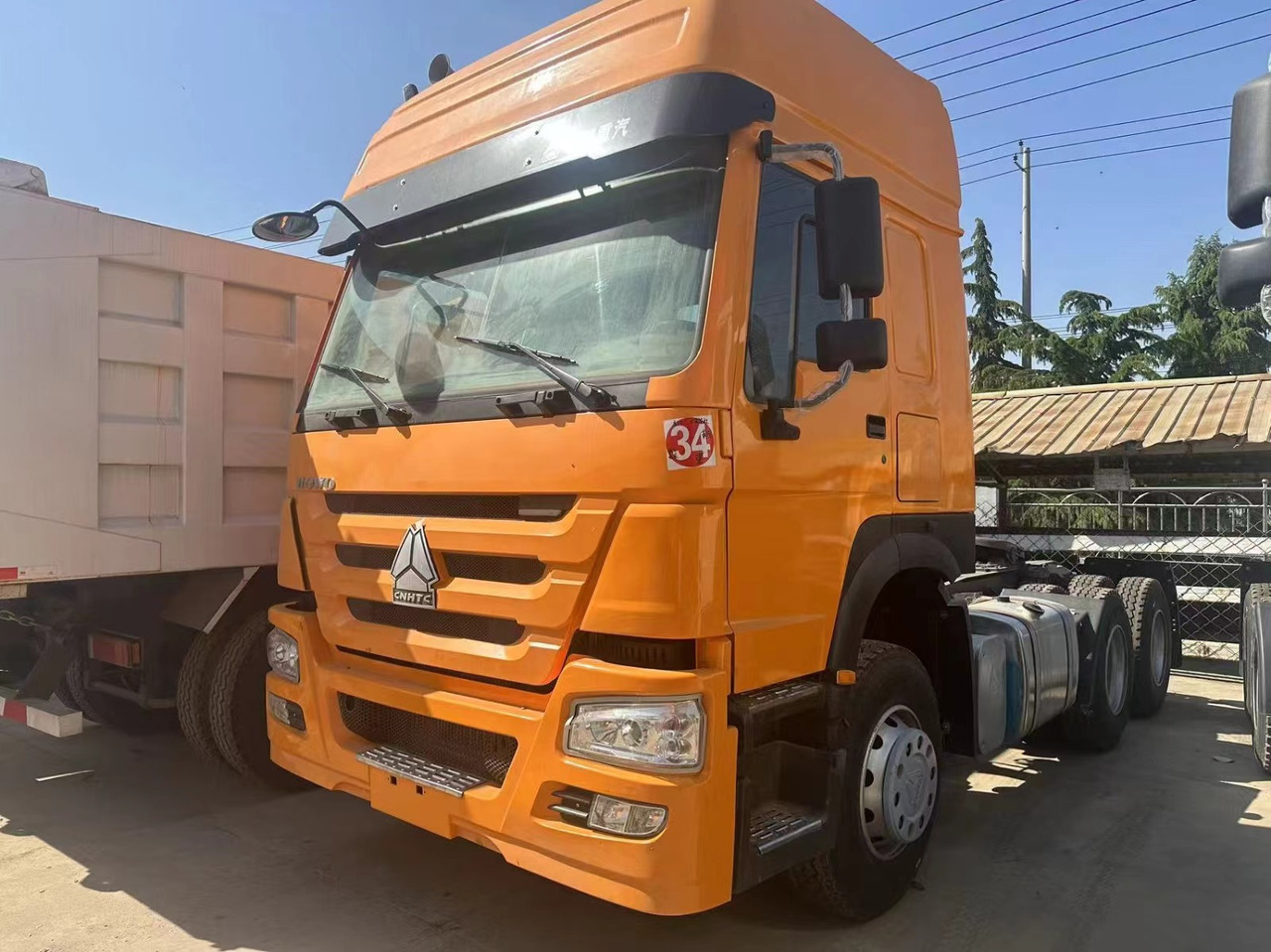 SINOTRUK HOWO 371 Tractor Unit Click for Discount - Τράκτορας: φωτογραφία 1 SINOTRUK HOWO 371 Tractor Unit Click for Discount - Τράκτορας: φωτογραφία 1