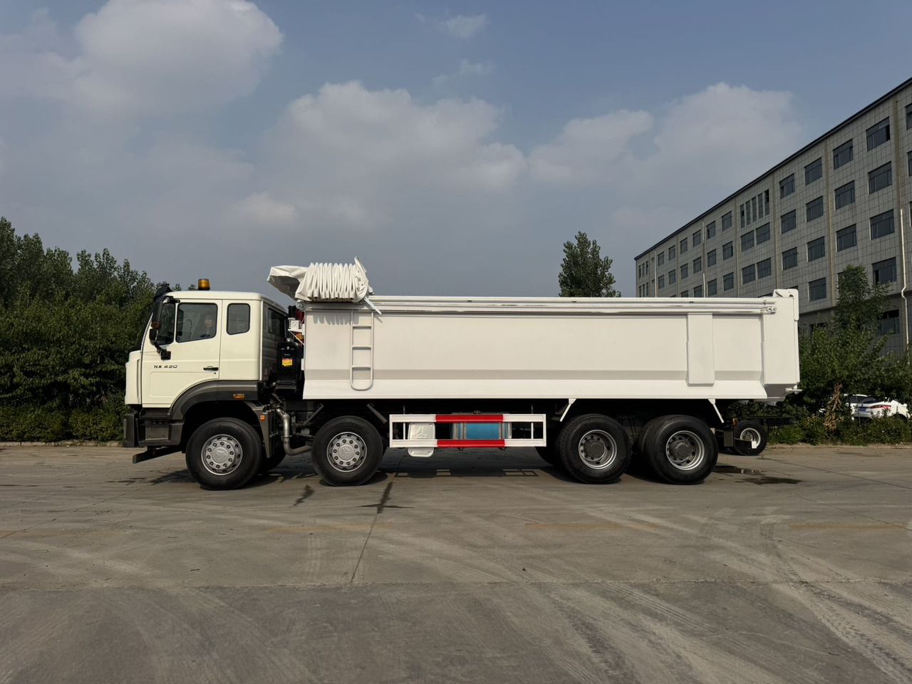 SINOTRUK HOWO Dump Truck 8x4 Click Here for Discount - Φορτηγό ανατρεπόμενο: φωτογραφία 3 SINOTRUK HOWO Dump Truck 8x4 Click Here for Discount - Φορτηγό ανατρεπόμενο: φωτογραφία 3