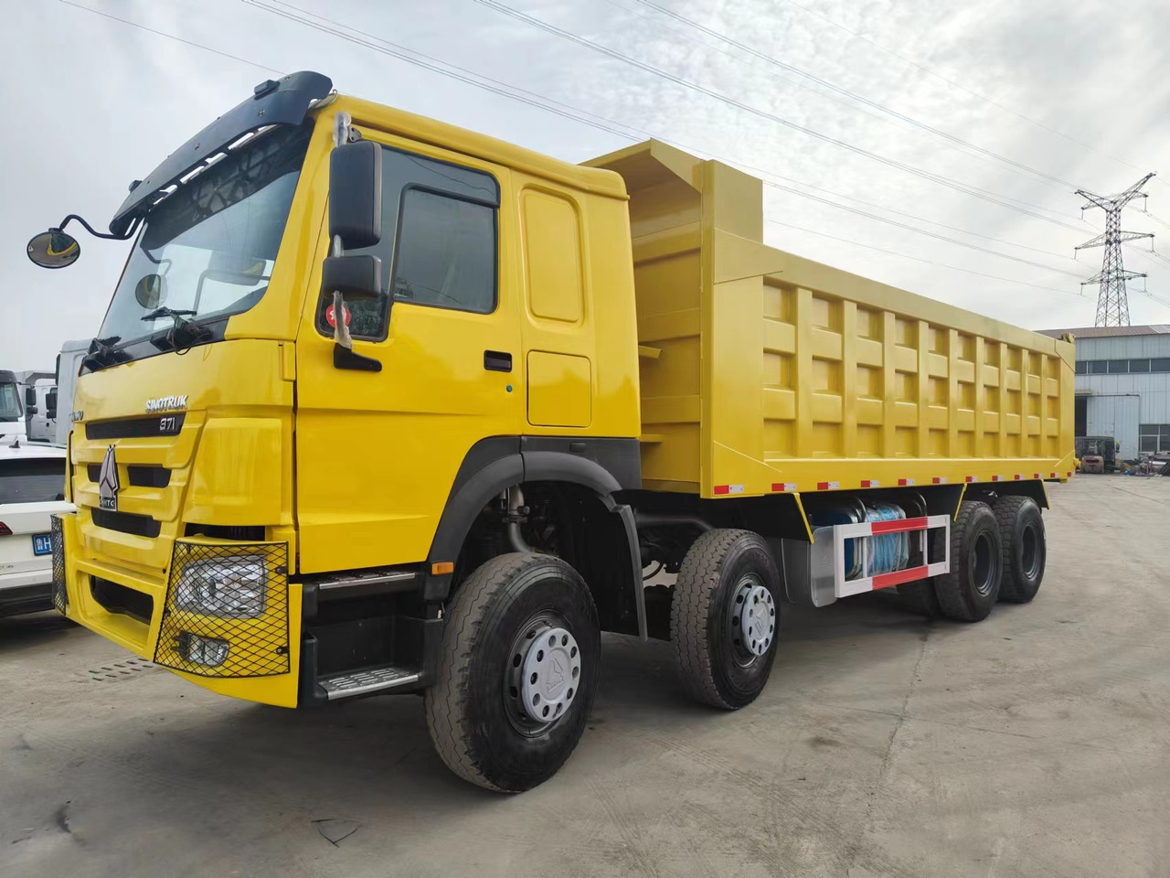 Sino HOWO 8x4 Dump Truck Click for Discount - Φορτηγό ανατρεπόμενο: φωτογραφία 1 Sino HOWO 8x4 Dump Truck Click for Discount - Φορτηγό ανατρεπόμενο: φωτογραφία 1