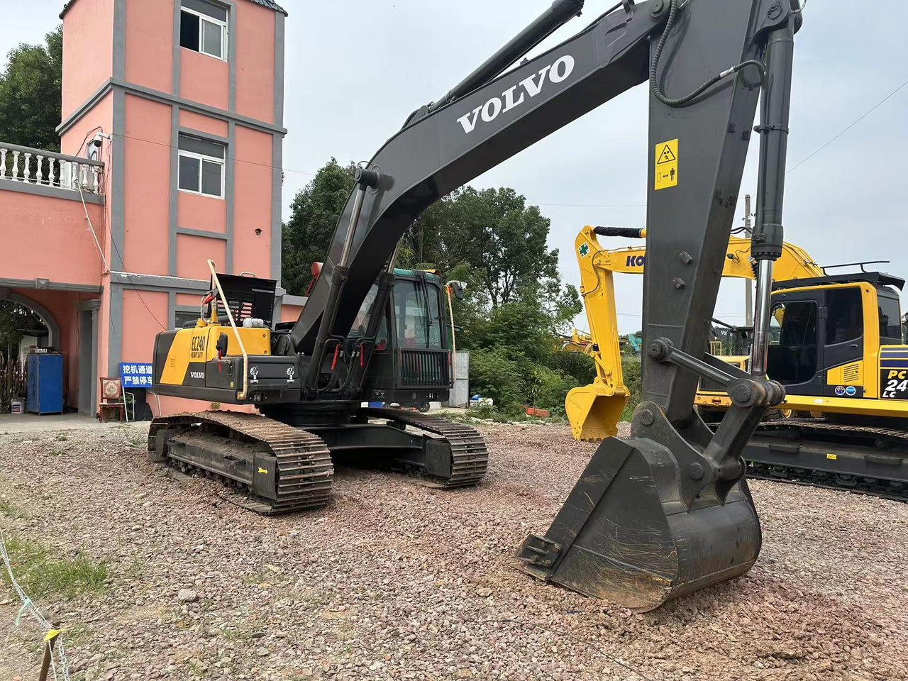 VOLVO Excavator EC240 - Εκσκαφέας: φωτογραφία 5 VOLVO Excavator EC240 - Εκσκαφέας: φωτογραφία 5