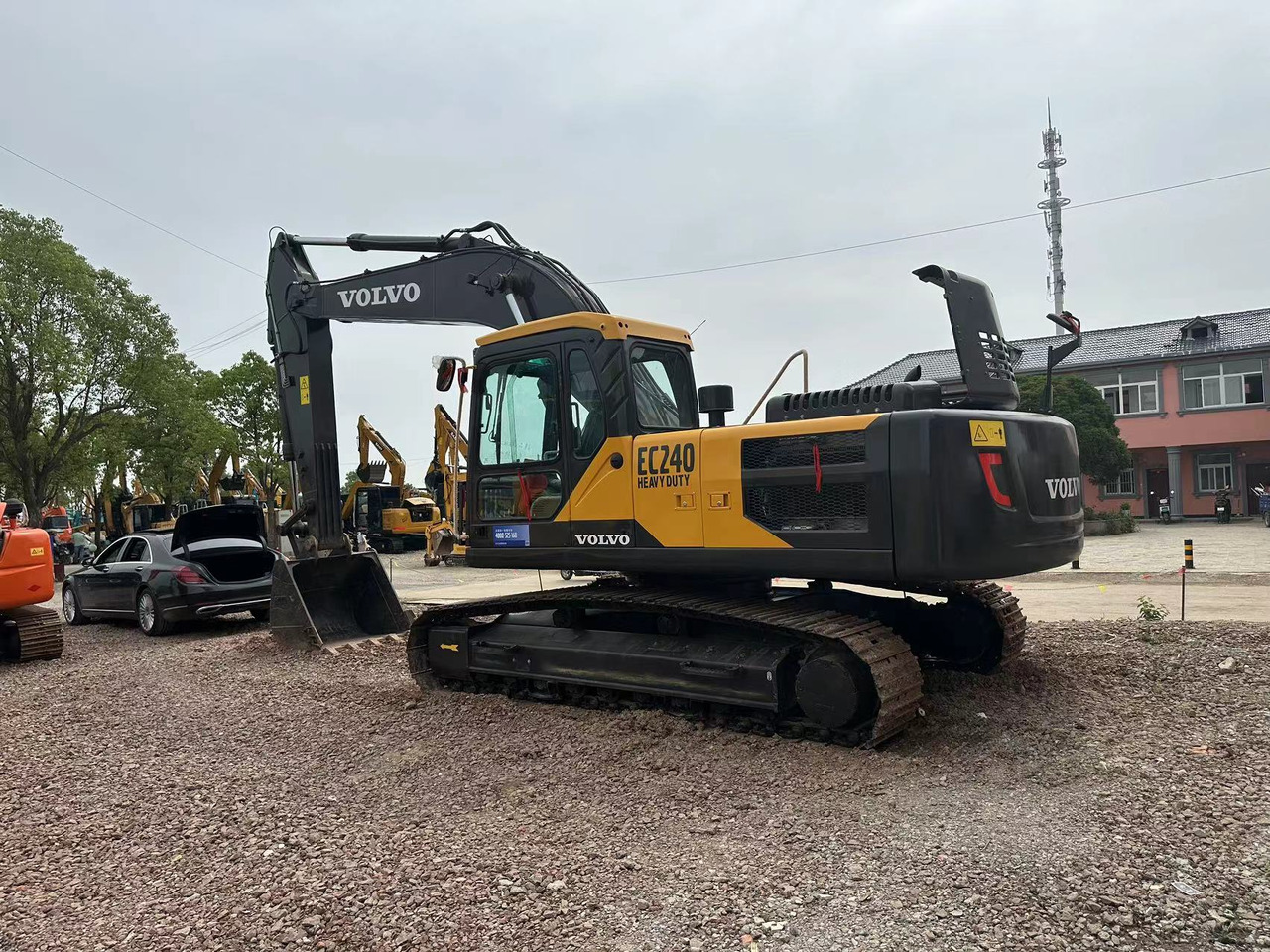 VOLVO Excavator EC240 - Εκσκαφέας: φωτογραφία 2 VOLVO Excavator EC240 - Εκσκαφέας: φωτογραφία 2