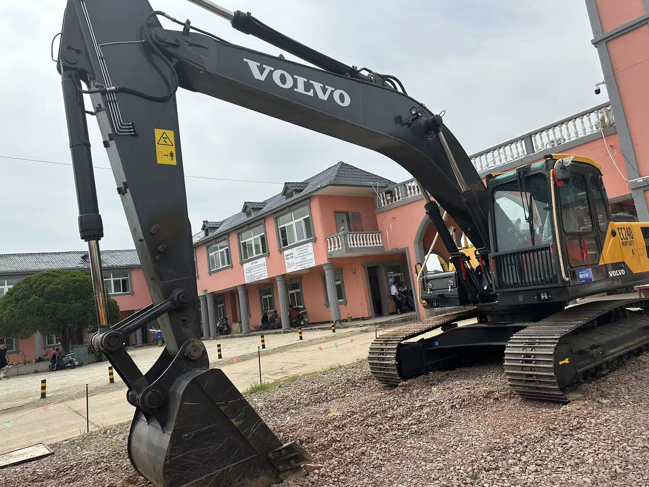 VOLVO Excavator EC240 - Εκσκαφέας: φωτογραφία 4 VOLVO Excavator EC240 - Εκσκαφέας: φωτογραφία 4