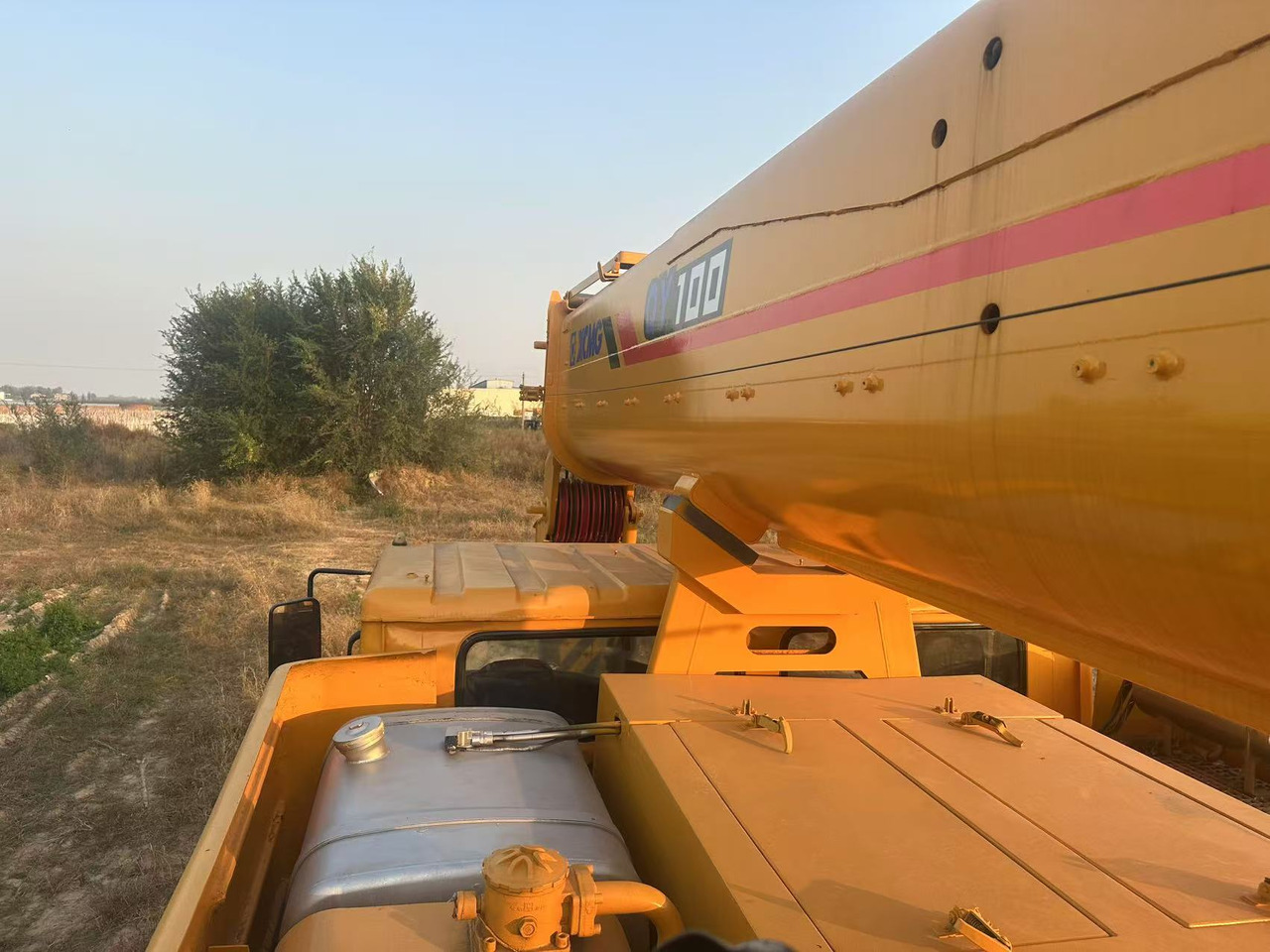 XCMG Crane QY100 - Γερανός: φωτογραφία 2 XCMG Crane QY100 - Γερανός: φωτογραφία 2