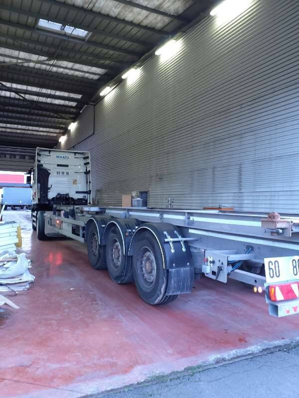 Semi-remorque 3 Essieux 38 TONNES CHARIOT COULISSANT - Επικαθήμενο μεταφοράς εμπορευματοκιβωτίων/ Κινητό αμάξωμα: φωτογραφία 1 Semi-remorque 3 Essieux 38 TONNES CHARIOT COULISSANT - Επικαθήμενο μεταφοράς εμπορευματοκιβωτίων/ Κινητό αμάξωμα: φωτογραφία 1