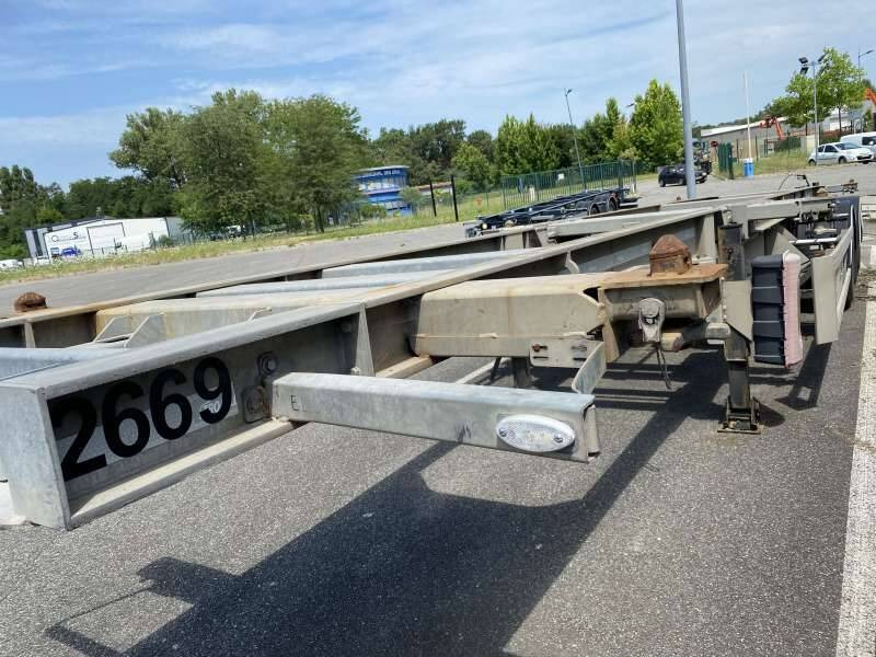 Semi-remorque 3 Essieux 38 TONNES CHARIOT COULISSANT - Επικαθήμενο μεταφοράς εμπορευματοκιβωτίων/ Κινητό αμάξωμα: φωτογραφία 1 Semi-remorque 3 Essieux 38 TONNES CHARIOT COULISSANT - Επικαθήμενο μεταφοράς εμπορευματοκιβωτίων/ Κινητό αμάξωμα: φωτογραφία 1