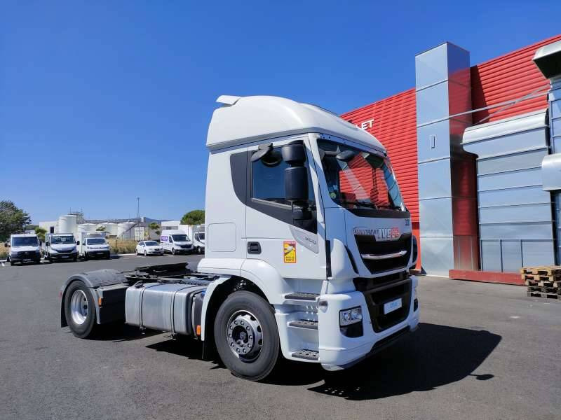 Tracteur 19 TONNES 360 CV 1 COUCHETTE - Τράκτορας: φωτογραφία 1 Tracteur 19 TONNES 360 CV 1 COUCHETTE - Τράκτορας: φωτογραφία 1