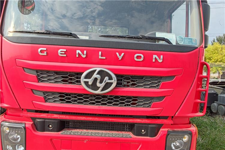 Hongyan Used Genlyon Truck Head for Sale - Τράκτορας: φωτογραφία 4 Hongyan Used Genlyon Truck Head for Sale - Τράκτορας: φωτογραφία 4