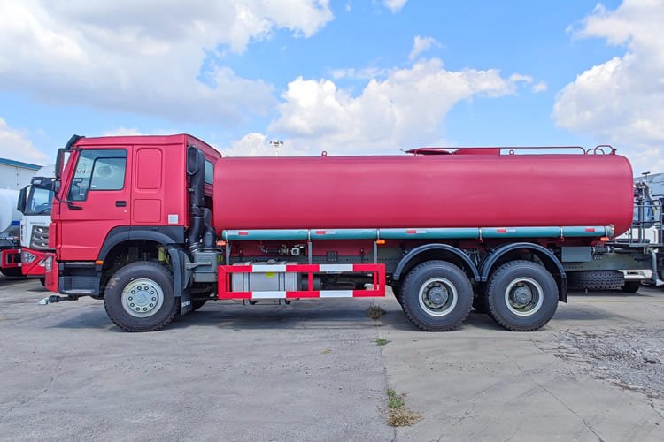 Howo Howo Water Truck for Sale in Nigeria - Φορτηγό: φωτογραφία 3 Howo Howo Water Truck for Sale in Nigeria - Φορτηγό: φωτογραφία 3